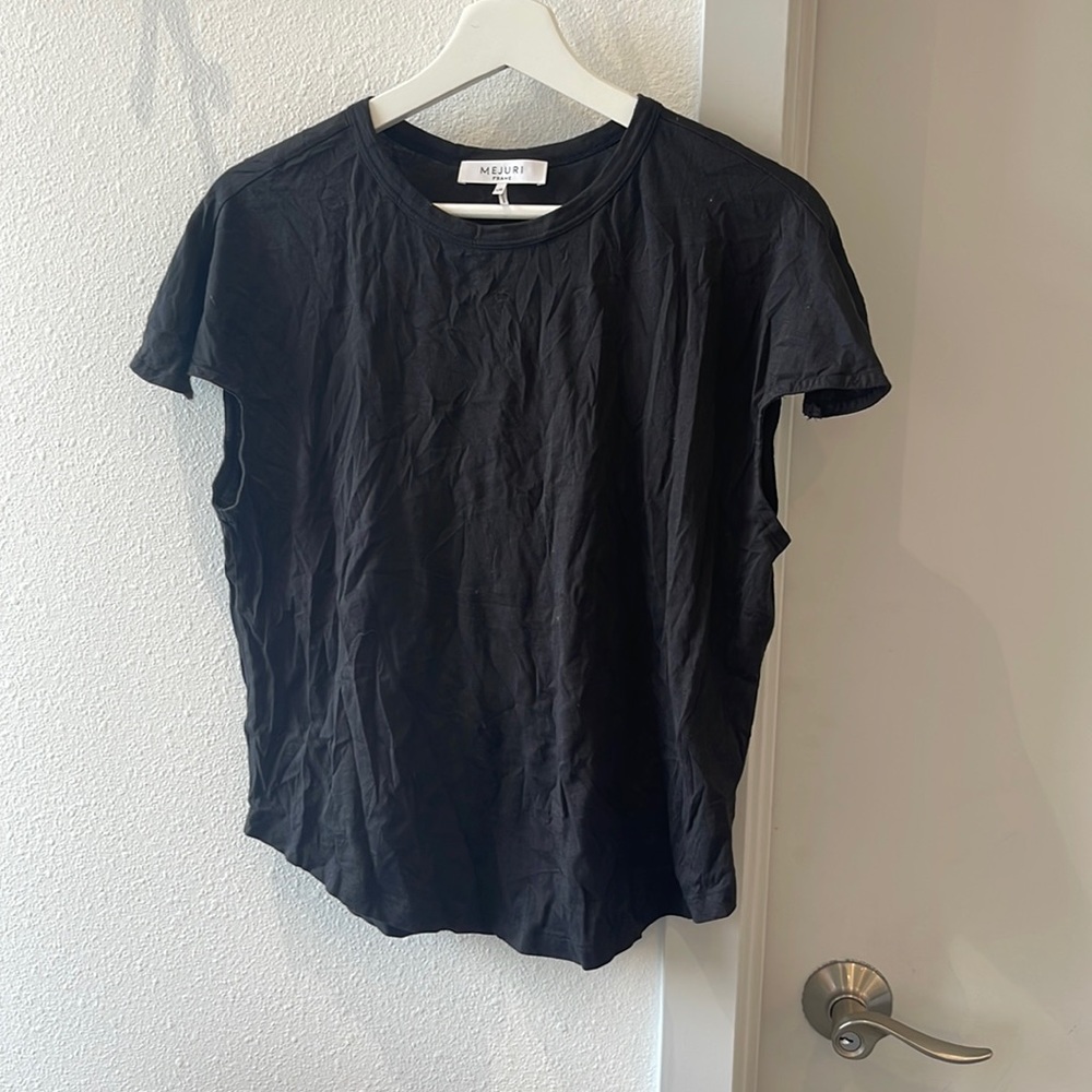 Mejuri tee